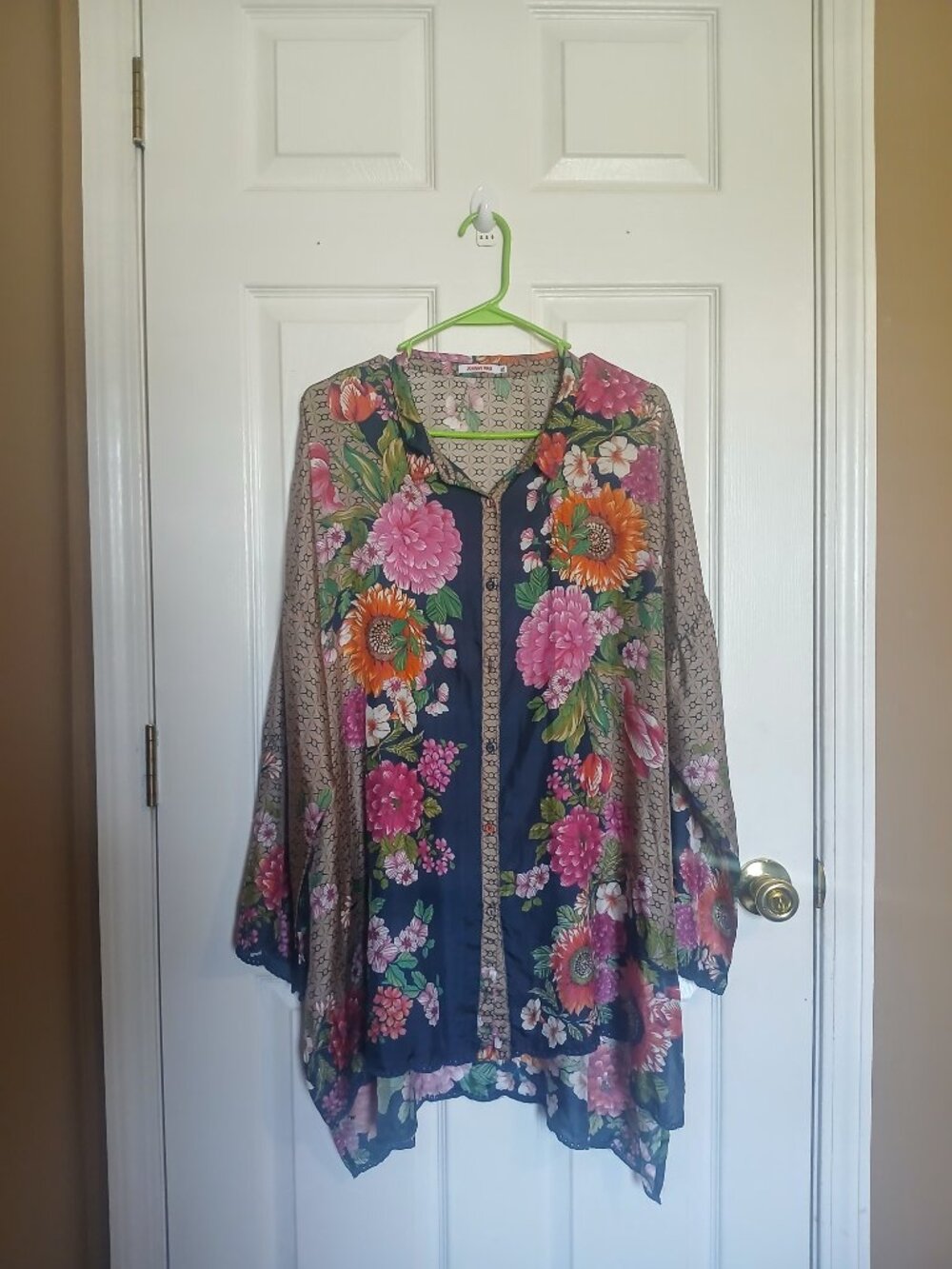 Johnny Was Jenna 100% Silk Floral Multicolor Blouse Women Size XL - Picture 2 of 12